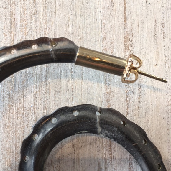 Vanessa Montiel carved water Buffalo horn earrings - Picture 5 of 14